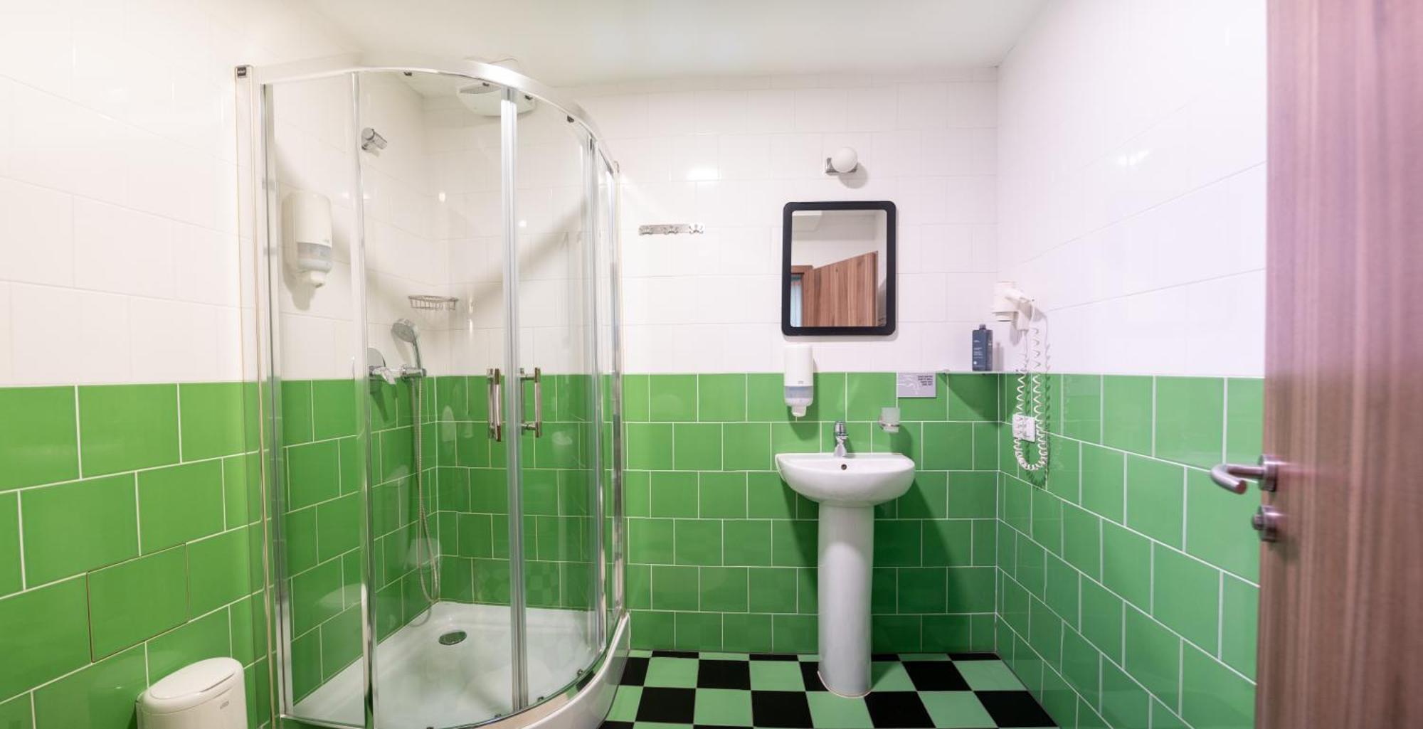Safestay Bratislava Presidential Palace מראה חיצוני תמונה